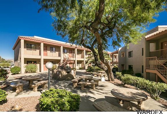 5th image of 1989 Mesquite Ave Unit 22