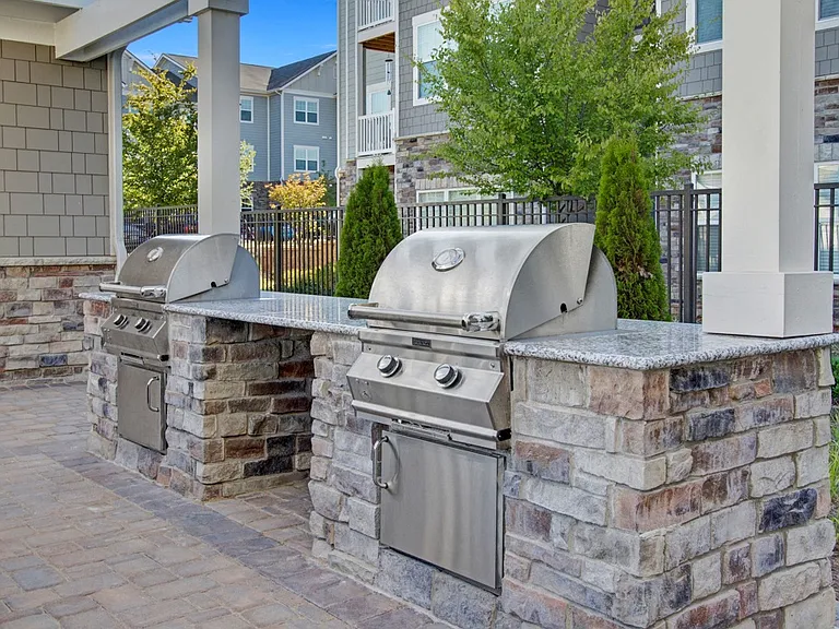 York Woods at Lake Murray Apartment Homes — Photo 15