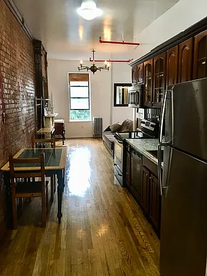 Rented by R New York | media 38