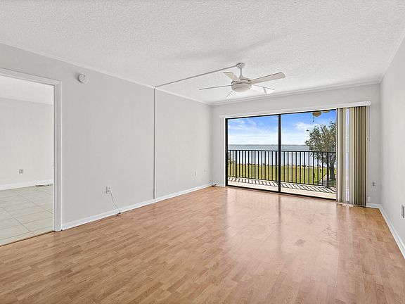 3rd image of 201 International Dr APT 624