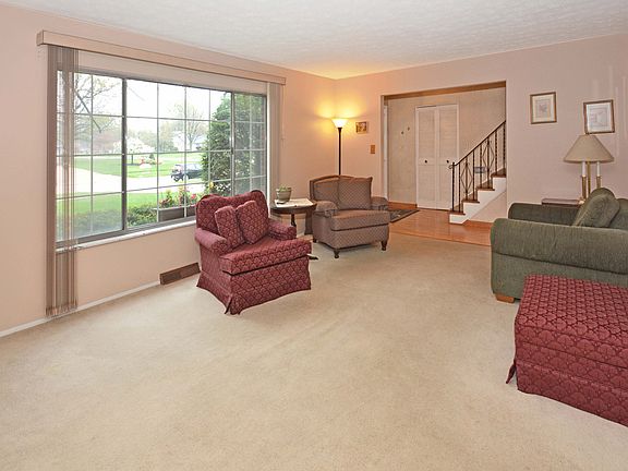 5th image of 3924 Winton Park Dr