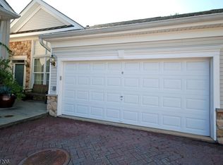 11 Quarry Dr, Woodland Park, NJ 07424