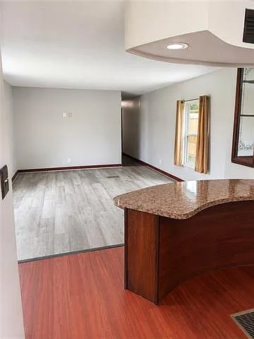 246B Redwood St — Photo 2