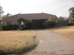 809 N 3rd St, Sayre, OK 73662