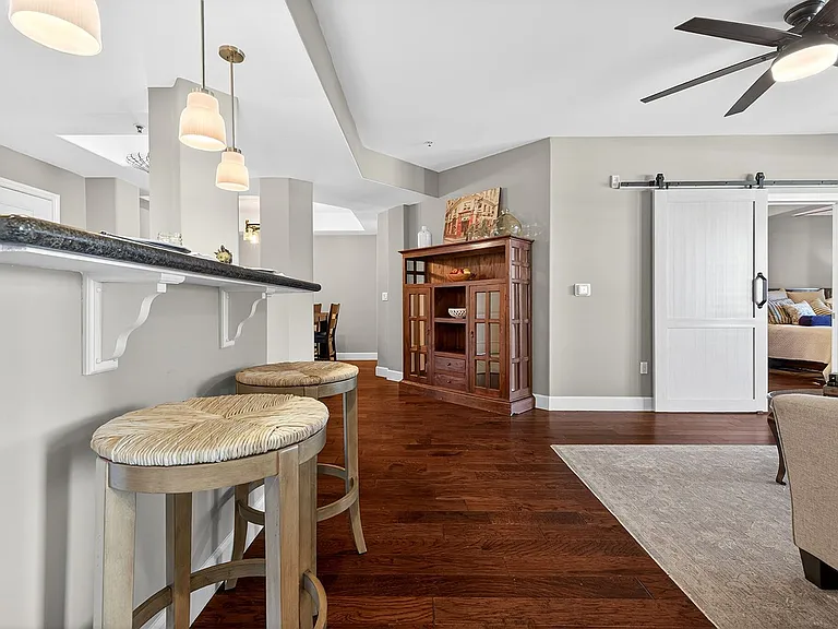 1800 Alma Ave #402 — Photo 5