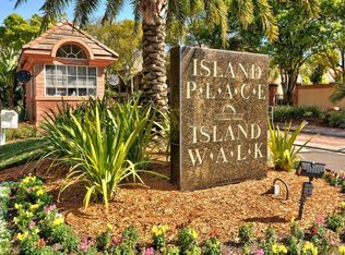 1115 Normandy Trace Rd, Tampa, FL 33602