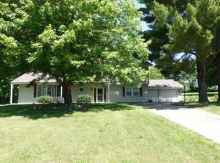 113 Valley View Rd, Galesburg, IL 61401