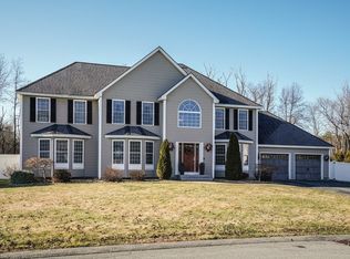 6 Hemlock Ln, Salem, NH 03079