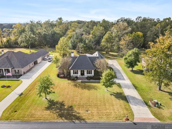 7525 Lillie Valley Dr, Gonzales, LA 70737