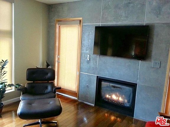 5th image of 12442 Laurel Terrace Dr