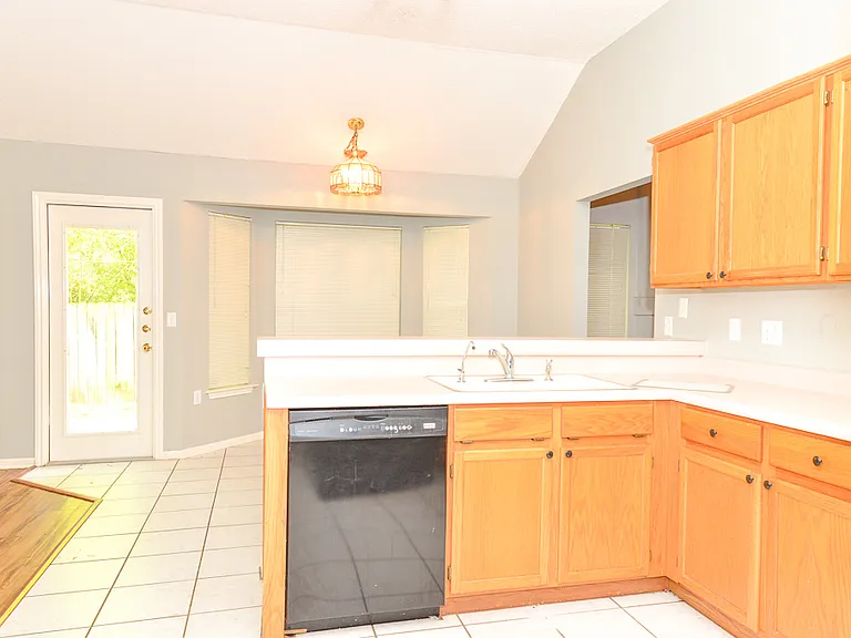 314 Scotch Rose Ln — Photo 11