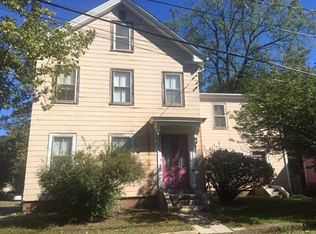 4 Contentment Pl, Dedham, MA 02026