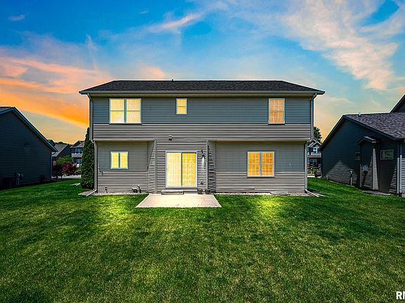 2nd image of 10856 N Glenfield Dr
