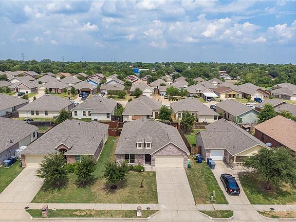 5th image of 3427 Santa Gertrudis Dr