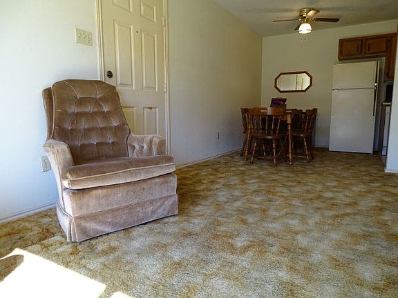 3rd image of 1500 Evergreen Ave APT 14
