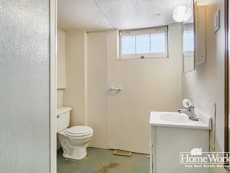 506 S 31st St — Photo 14