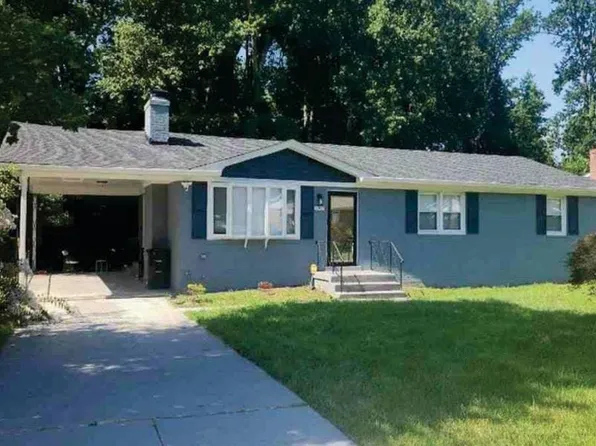 5902 Middleton Ct, Temple Hills, MD 20748