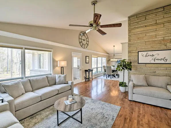 10653 Forest Ln, Sister Bay, WI 54234