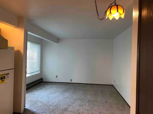 5027 Brooklyn Ave NE APT 2, Seattle, WA 98105