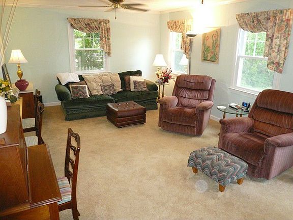 5th image of 4609 Templar Dr