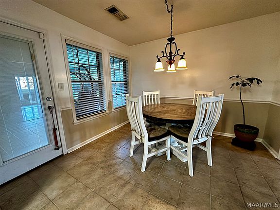 5th image of 2185 Ceasarville Rd