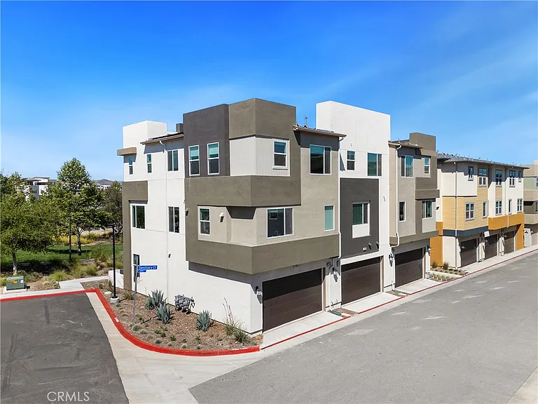 27553 Sanctuary Ct — Photo 22