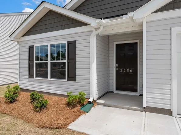 2256 Pierett Cir, Woodruff, SC 29388