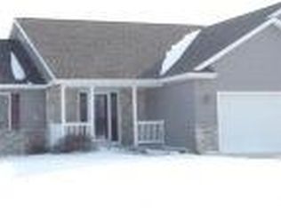 N6063 Joseph Dr, Fond Du Lac, WI 54937