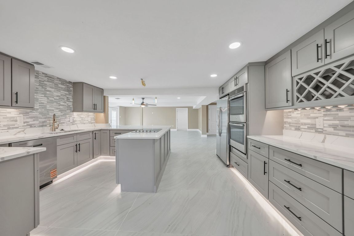 next background image