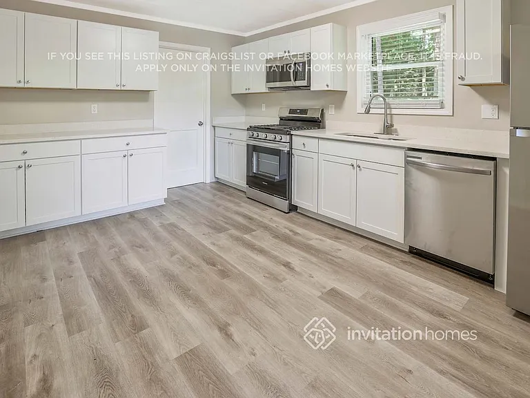 3035 Kingston Ct NW — Photo 6