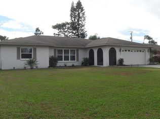 121 Golf Club Ln, Venice, FL 34293