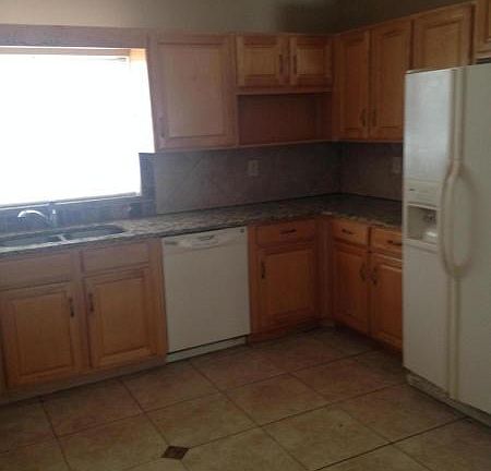 3rd image of 1235 Midway Blvd