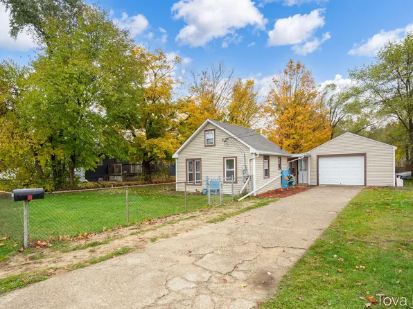 192 Dix St, Otsego, MI 49078