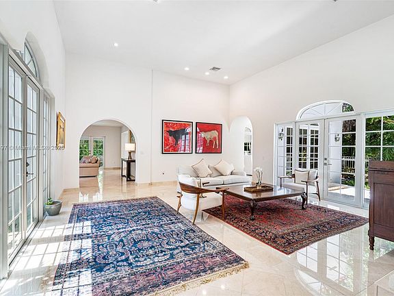 5th image of 1132 Asturia Ave