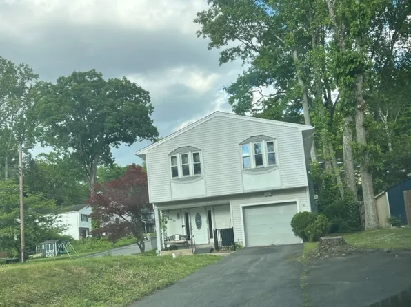 21 Greenwood Ave, Hopatcong Boro, NJ 07874