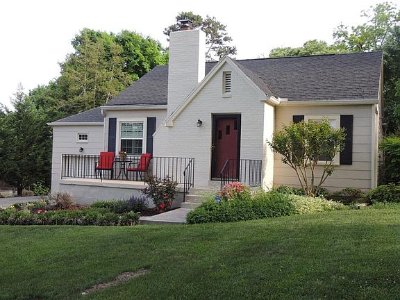 2nd image of 4904 Skyline Dr