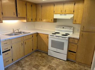 212 S Dawes St #210, Kennewick, WA 99336