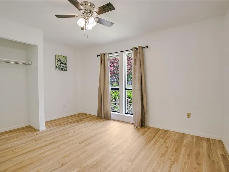 5100 Fort Mason Dr — Photo 11