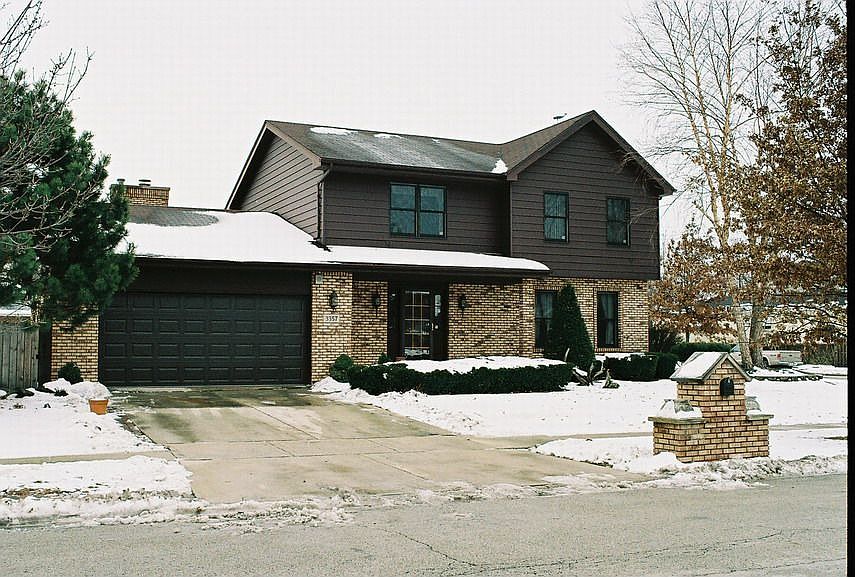 Front Exterior View