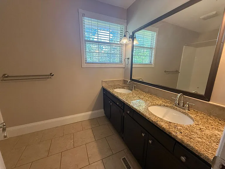 905 Poinciana Dr — Photo 28