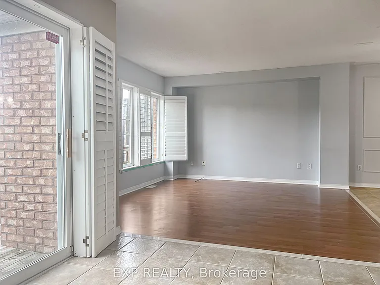 26 Millcliff Cir #UPPER — Photo 8