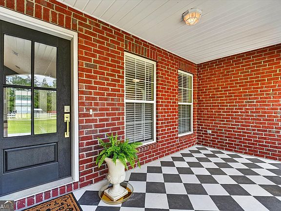 5th image of 176 Cathy Ln NE
