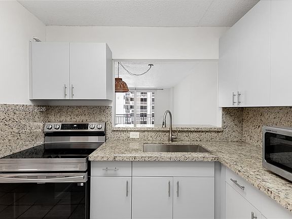 3rd image of 345 Ocean Dr APT 424