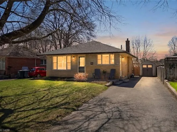 48 Knightswood Blvd, Guelph, ON N1E 3W5