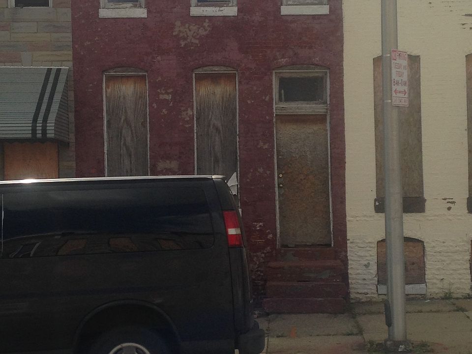 2nd image of 1102 N Milton Ave