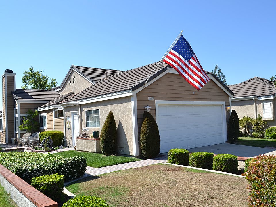 2nd image of 5761 E Hudson Bay Dr