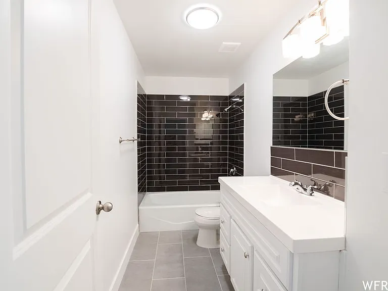 1149 W 2200 N — Photo 20