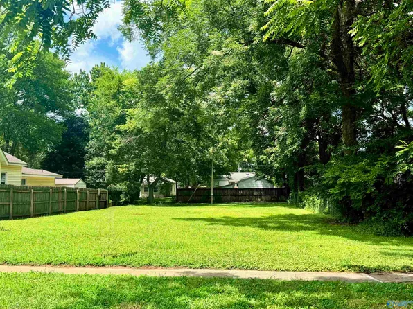 1441 Oshaughnessy Ave NE, Huntsville, AL 35801