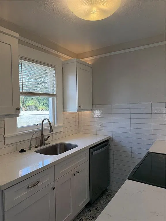 2 bed, 1.0 bath, 641 sqft, $2,135 — Photo 4
