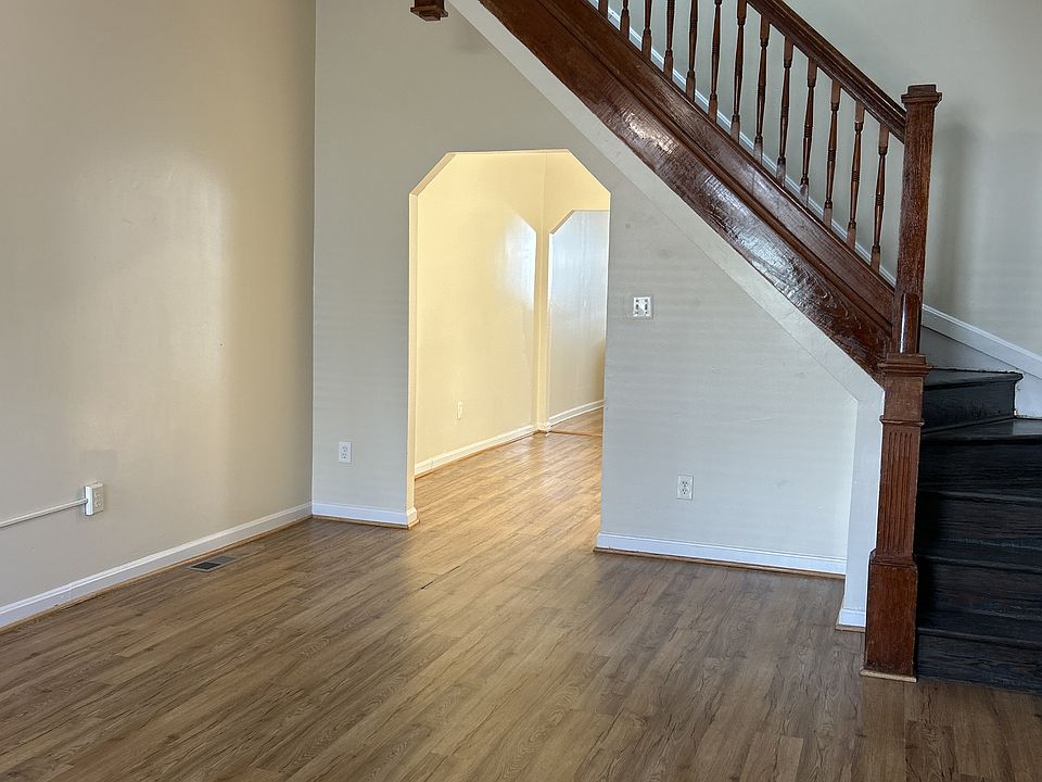 Living Room & Staircase